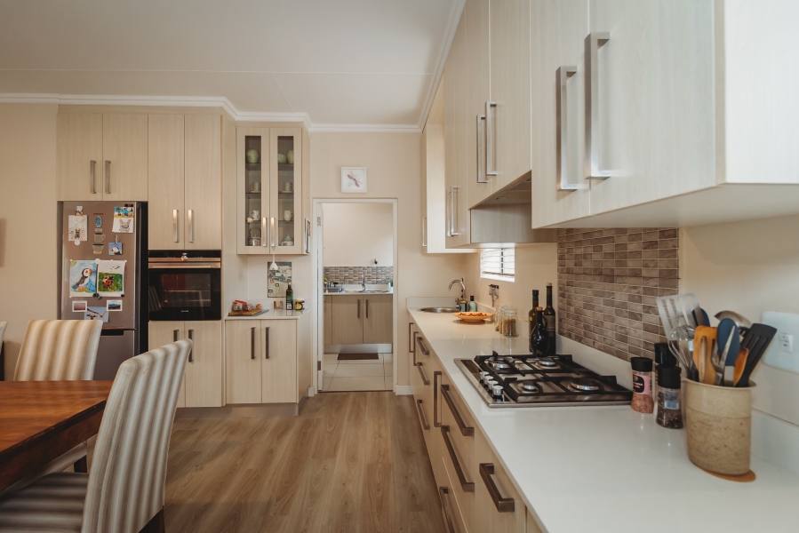 3 Bedroom Property for Sale in Earls Court Lifestyle Estate Western Cape